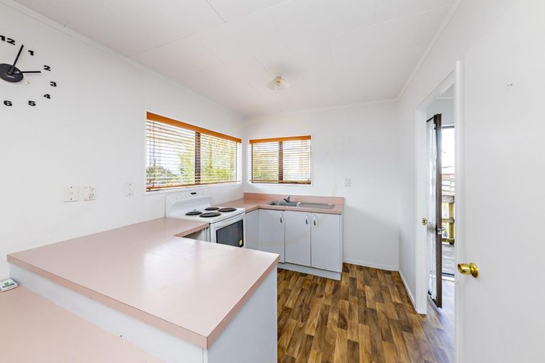 Photo of property in 3 Christmas Road, Manurewa, Auckland, 2102