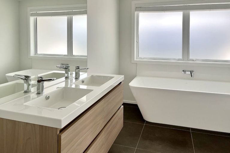 Photo of property in 12 Bastille Court, Rangatira Park, Taupo, 3330