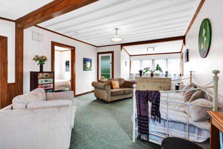 Photo of property in 210a Tukapa Street, Westown, New Plymouth, 4310