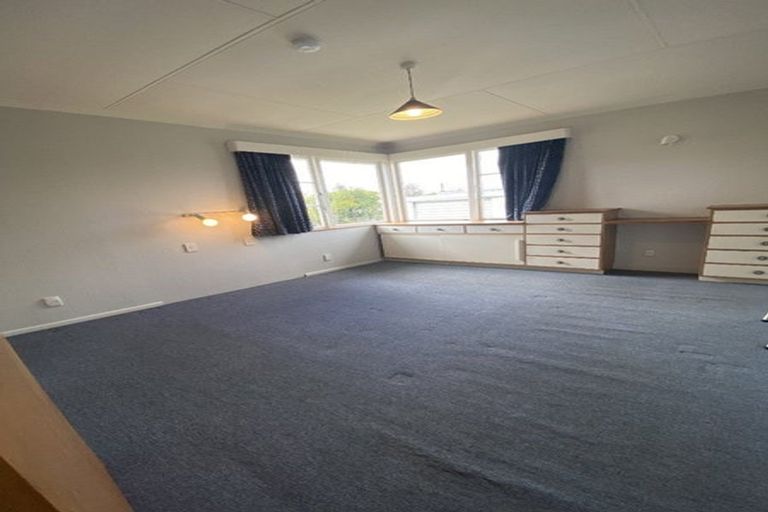 Photo of property in 18 Wavell Crescent, Lansdowne, Masterton, 5810