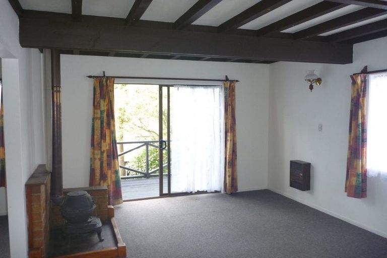 Photo of property in 2/20 Girrahween Drive, Totara Vale, Auckland, 0629