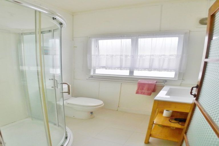 Photo of property in 1/43 Rimu Street, New Lynn, Auckland, 0600