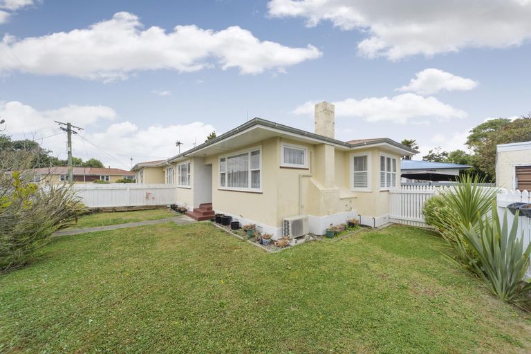 Photo of property in 341 Botanical Road, West End, Palmerston North, 4412