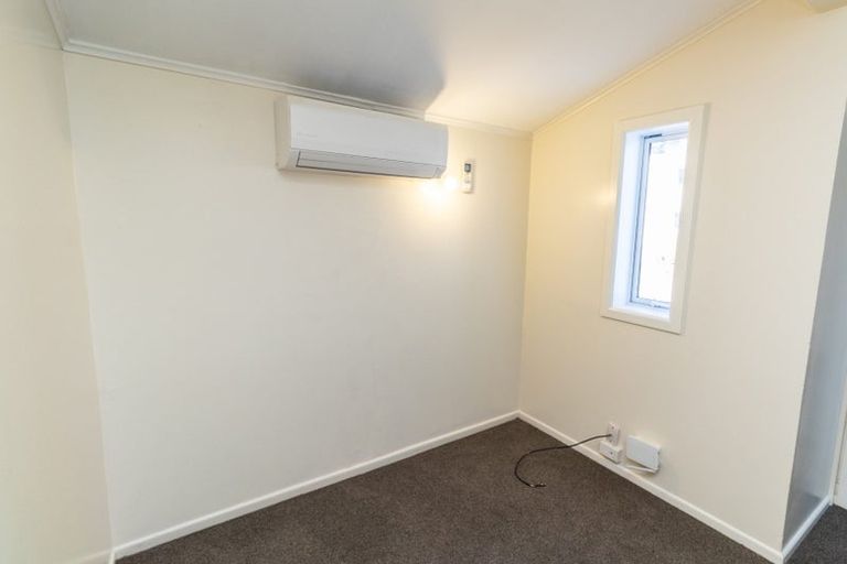 Photo of property in 136 Raroa Road, Aro Valley, Wellington, 6012