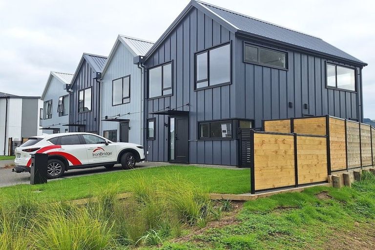 Photo of property in 15 Joseph Bolton Crescent, Trentham, Upper Hutt, 5018