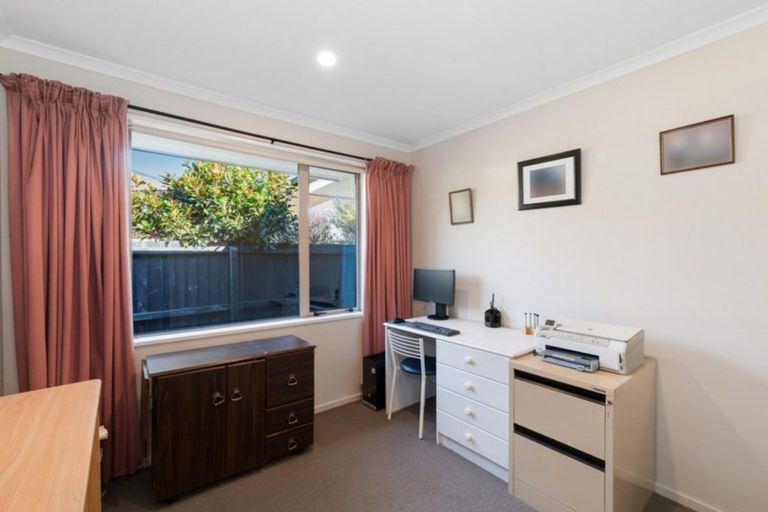Photo of property in 12 Marlowe Place, Rolleston, 7614