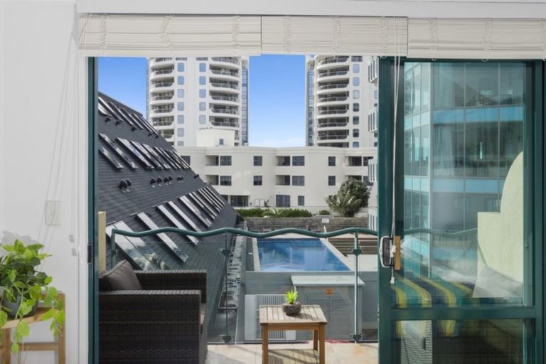 Photo of property in 6 Adams Avenue, Mount Maunganui, 3116