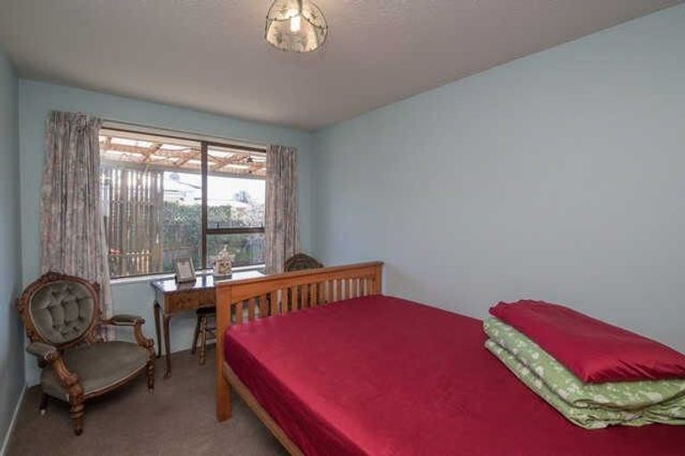 Photo of property in 2/33 Tower Street, Hornby, Christchurch, 8042
