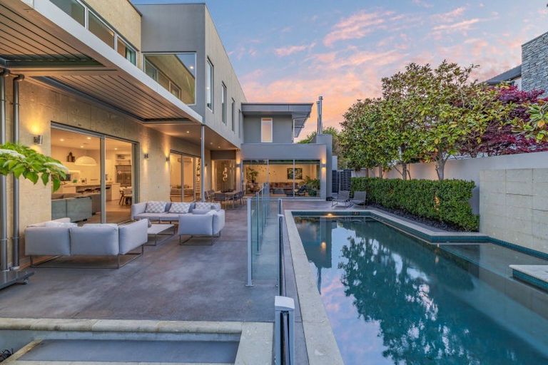 Photo of property in 45 Waiwetu Street, Fendalton, Christchurch, 8052