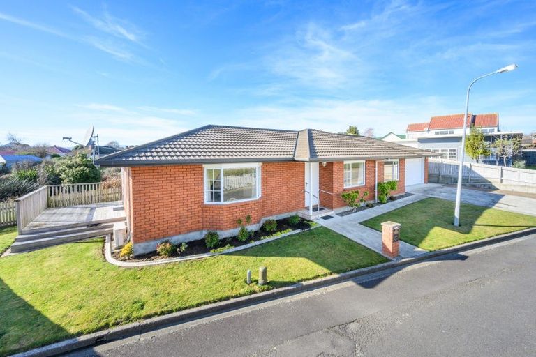 Photo of property in 1a Kings Court, Roslyn, Palmerston North, 4414