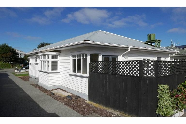 Photo of property in 8 Freyberg Avenue, Riccarton, Christchurch, 8011