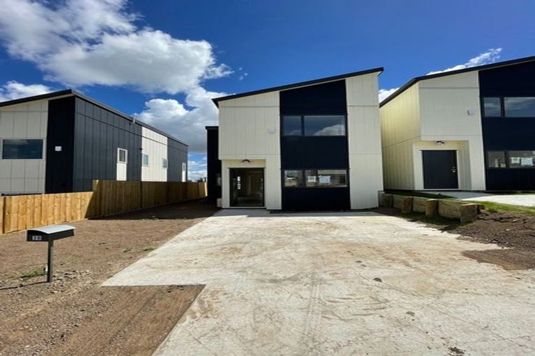 Photo of property in 3b Putiputi Way, Papakura, 2110