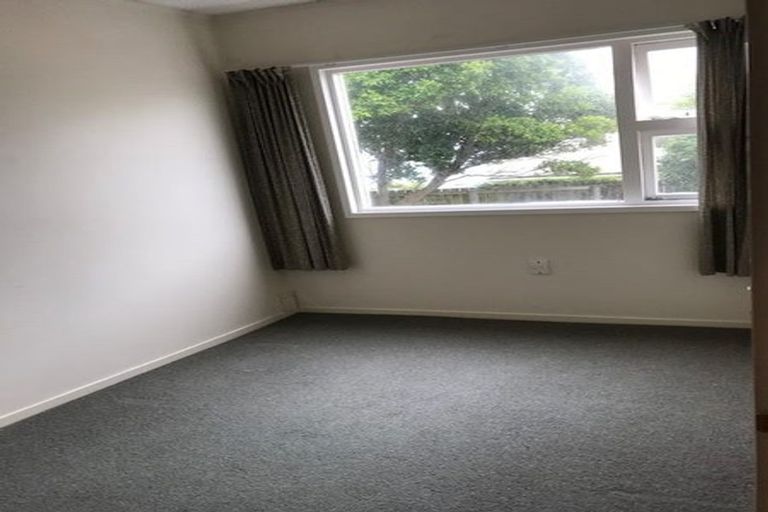 Photo of property in 2u2 Scarborough Terrace, Mount Victoria, Wellington, 6011