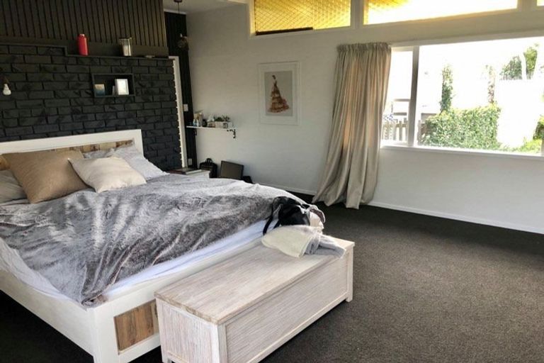 Photo of property in 15 Eskdale Road, Birkdale, Auckland, 0626