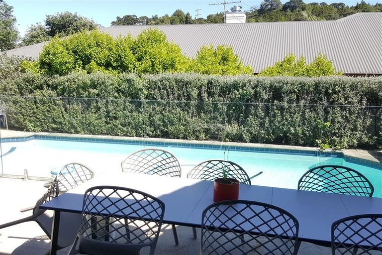 Photo of property in 8 Landing Drive, Albany, Auckland, 0632