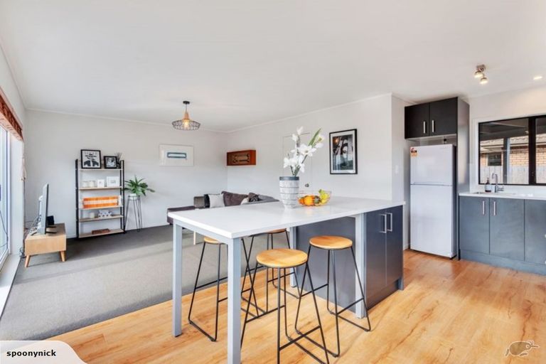 Photo of property in 4/8 Mayville Avenue, New Lynn, Auckland, 0600