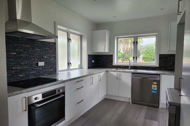 Photo of property in 1/6 Opaheke Road, Papakura, 2110