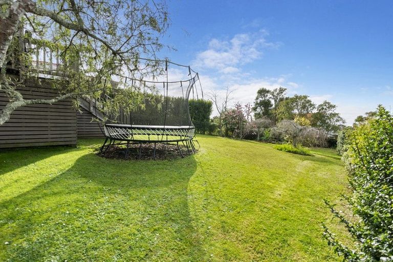 Photo of property in 25 Agincourt Street, Glenfield, Auckland, 0629