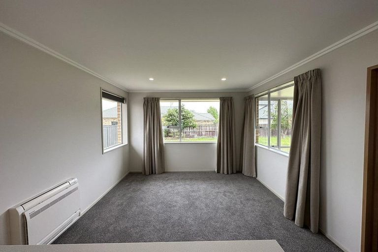Photo of property in 39 Severn Street, Green Island, Dunedin, 9018