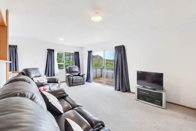 Photo of property in 1/22 Stredwick Drive, Torbay, Auckland, 0630