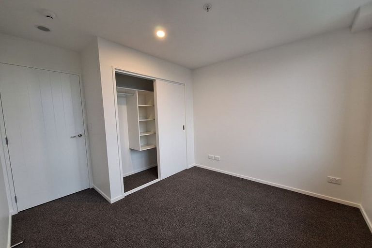 Photo of property in 150 Mcleod Road, Te Atatu South, Auckland, 0610