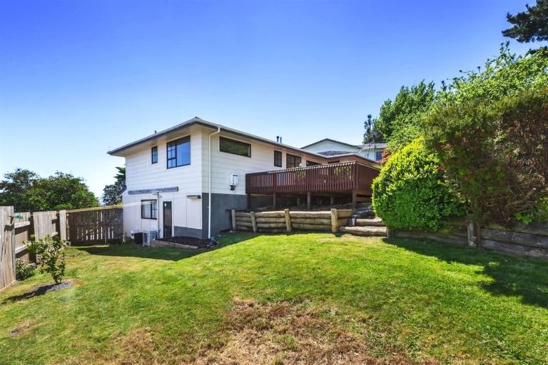 Photo of property in 4 Mercury Way, Whitby, Porirua, 5024