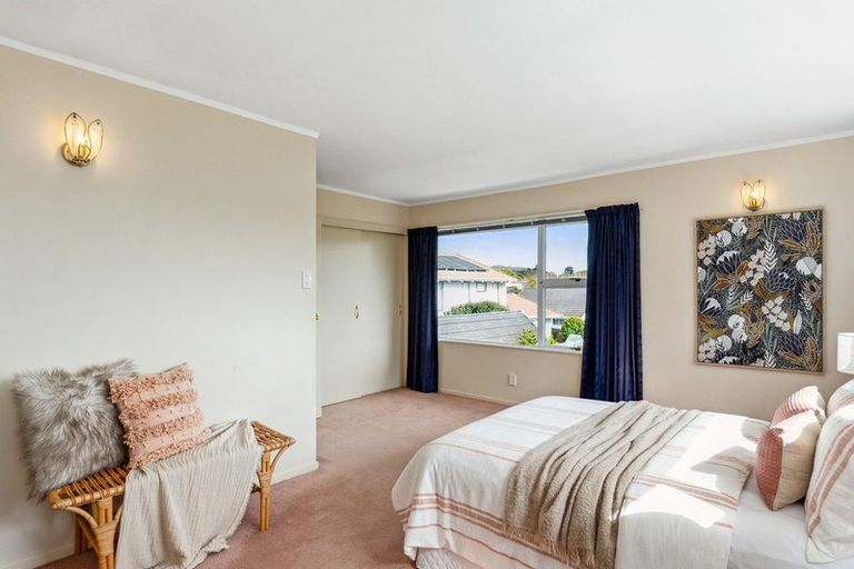 Photo of property in 3a Iti Grove, Waikanae, 5036