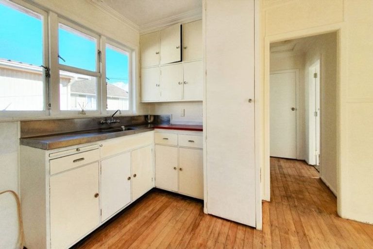 Photo of property in 4/286 Saint Aubyn Street, New Plymouth, 4310