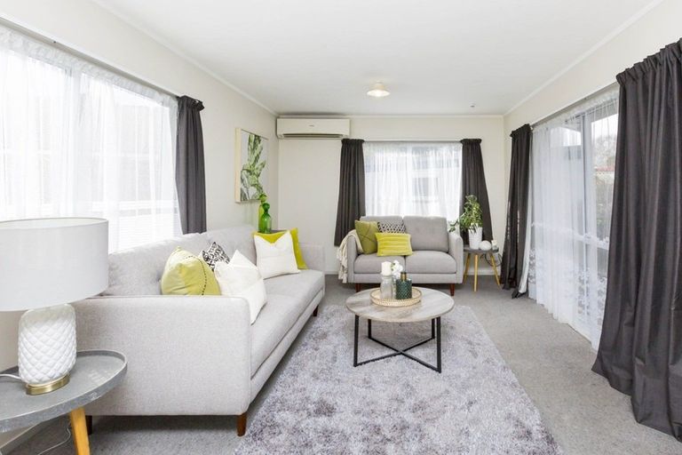 Photo of property in 8f1- Tulsa Grove, Totara Park, Upper Hutt, 5018