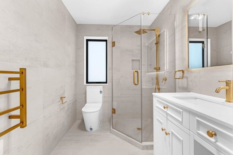 Photo of property in 8 Gardiner Grove, Mangere East, Auckland, 2024