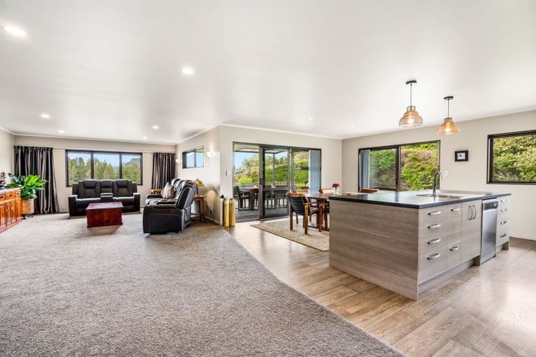 Photo of property in 68 Smithville Road, Te Kamo, Kamo, 0185