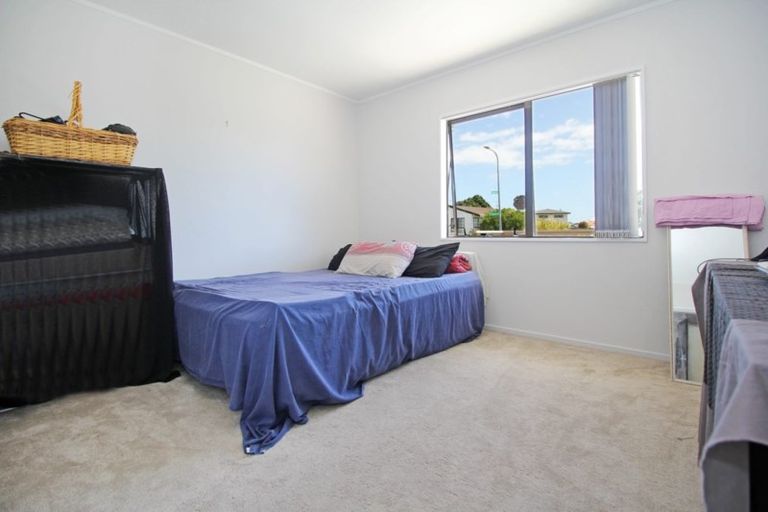 Photo of property in 178 Finlayson Avenue, Clendon Park, Auckland, 2103