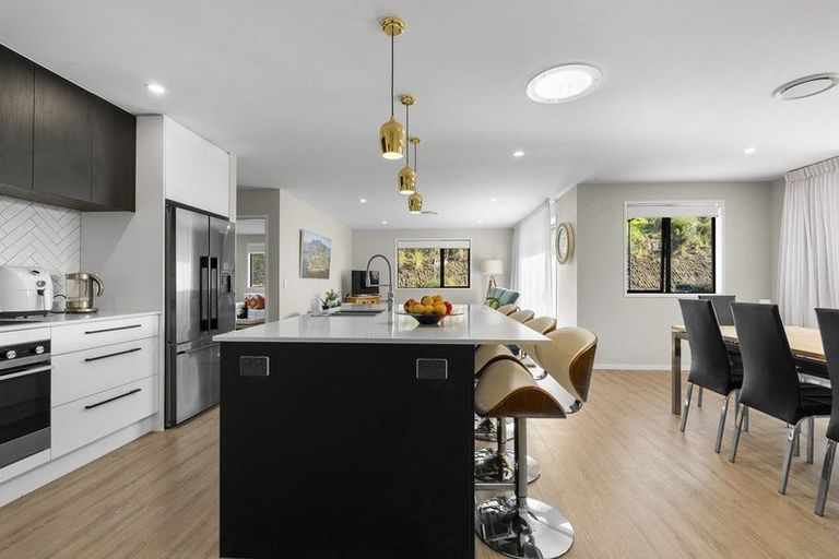 Photo of property in 7 Ruru Lane, Hurworth, New Plymouth, 4310