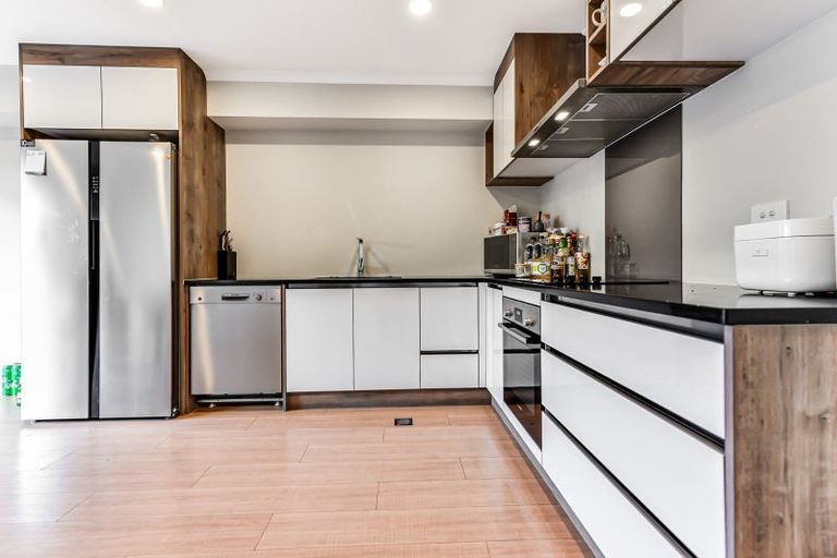 Photo of property in 90u2 Carrington Avenue, Silverdale, Hamilton, 3216