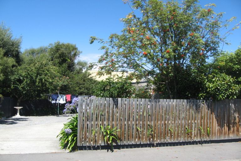 Photo of property in 70 Dover Street, St Albans, Christchurch, 8014