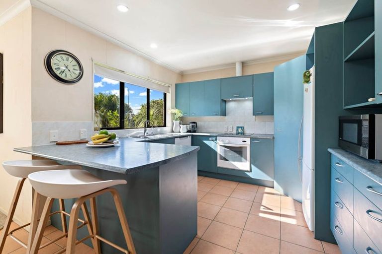 Photo of property in 13 Cottesmore Place, Huntington Park, Auckland, 2013