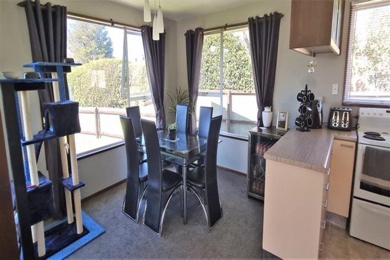 Photo of property in 11 Gibbs Drive, Woodend, 7610