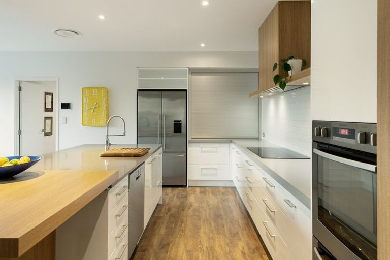 Photo of property in 187 Lakes Boulevard, Pyes Pa, Tauranga, 3112