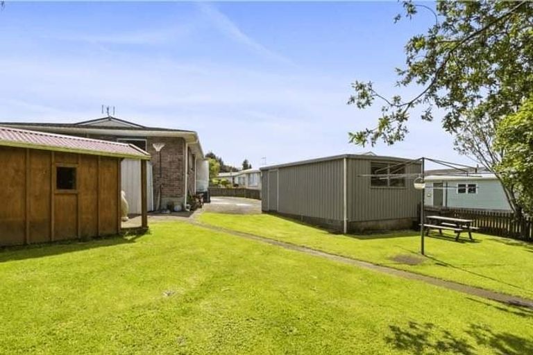 Photo of property in 10 Cassandra Street, Stratford, 4332