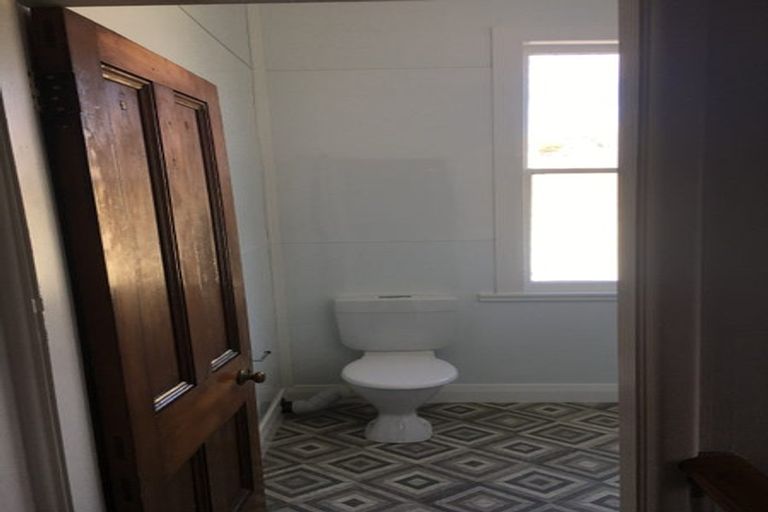 Photo of property in 13 Myrtle Crescent, Mount Cook, Wellington, 6021