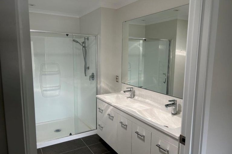 Photo of property in 8 Skylark Road, Hobsonville, Auckland, 0616