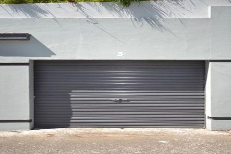 Photo of property in 165u3 Sydney Street West, Thorndon, Wellington, 6011