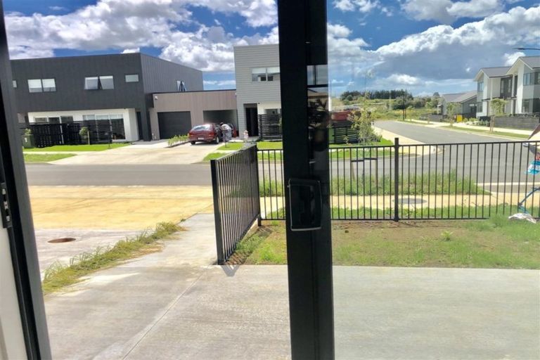 Photo of property in 7 Hoiho Road, Pukekohe, 2120