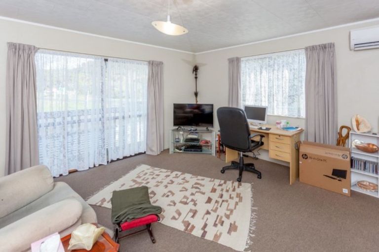 Photo of property in 100a Hilton Drive, Whangamata, 3620