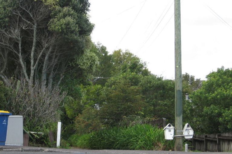 Photo of property in 50 Royal Road, Massey, Auckland, 0614