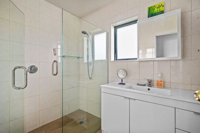 Photo of property in 90 Shields Street, Clyde, 9330
