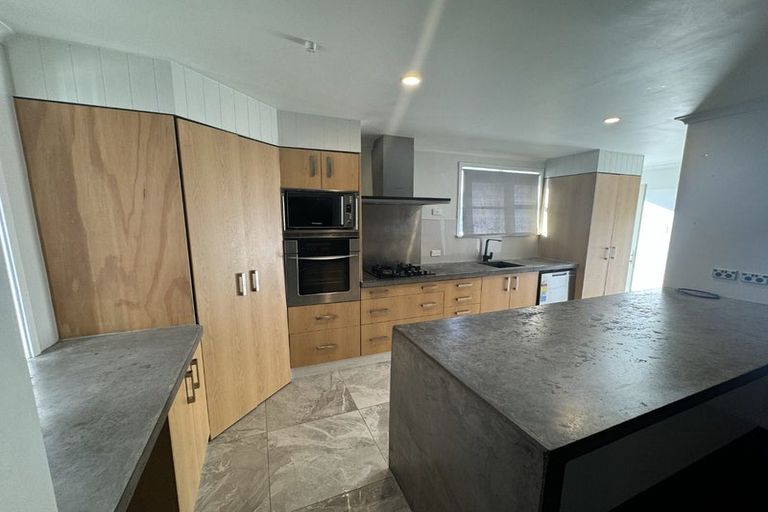 Photo of property in 571a Queen Street East, Levin, 5510