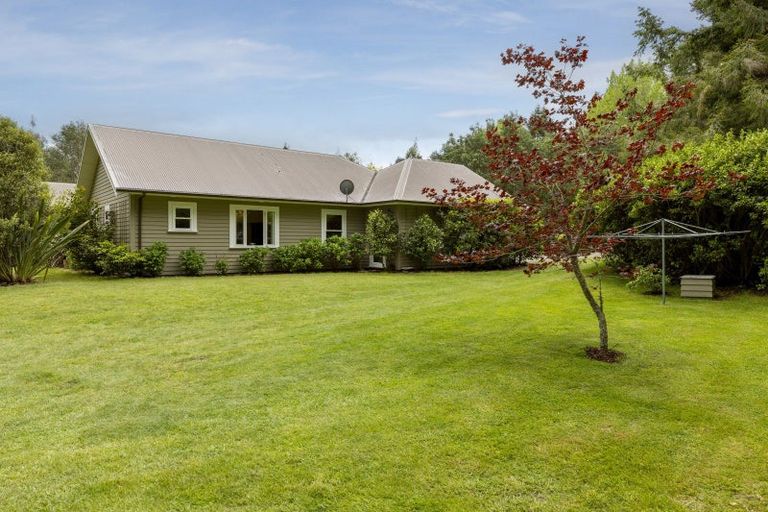 Photo of property in 365 Whangamata Road, Kinloch, Taupo, 3377