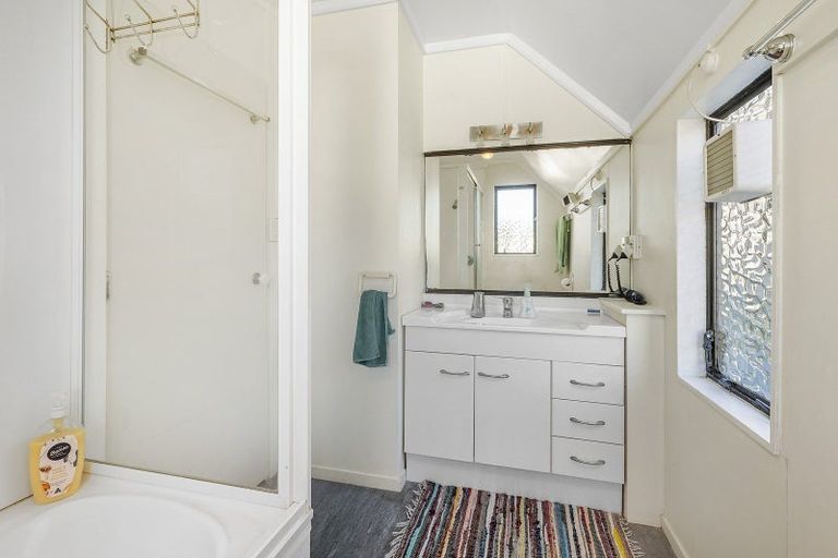 Photo of property in 8/85 Elizabeth Street, Mount Victoria, Wellington, 6011