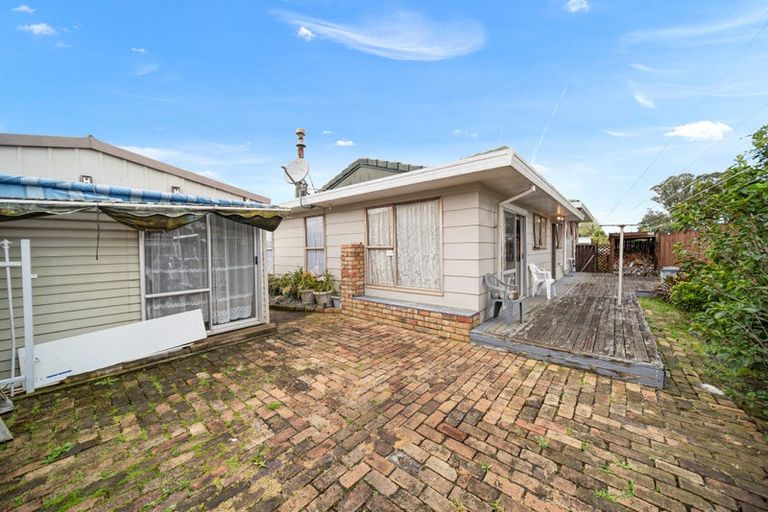 Photo of property in 40 Mckinstry Avenue, Mangere East, Auckland, 2024